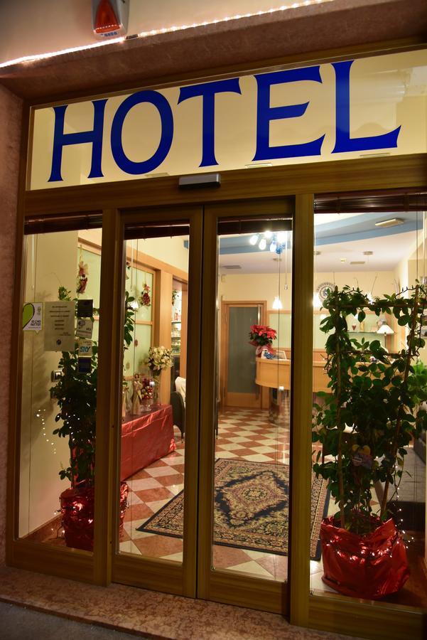 Hotel Residence Sant'Anna Bedonia Exterior foto